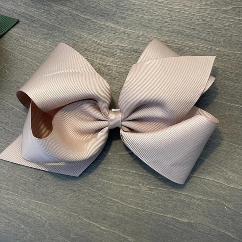 Set of 2 Ribbon‎ Barrettes Tan and Green Pre-Owned